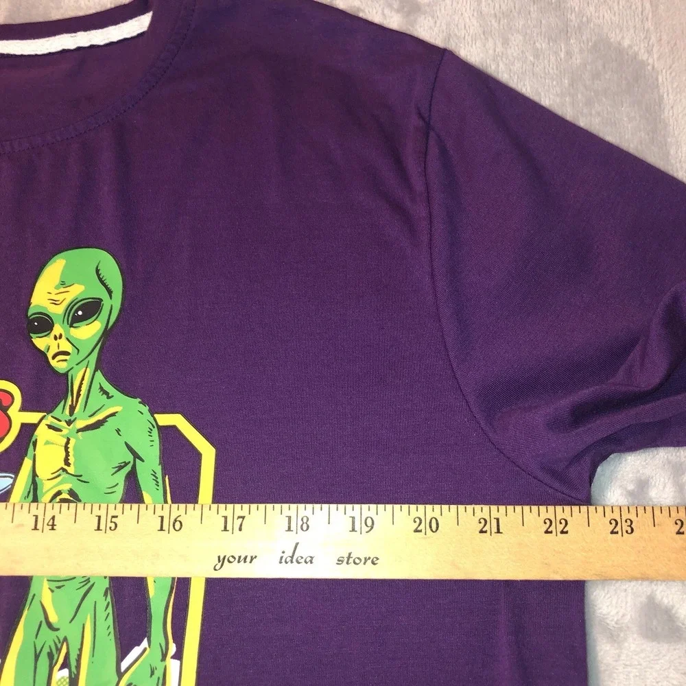 Romwe Don't Talk To Strangers Purple Unisex‎ T-Shirt Size Large Alien Safety Ed